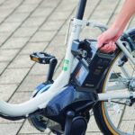 ヤマハが電動アシスト自転車「パス」シリーズ2024モデルを発表 新型大容量バッテリー＆充電器採用