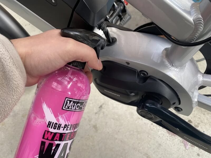 自宅でe-bikeメンテナンス講習