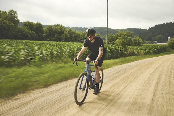 トレックが新型電動グラベルバイク「チェックポイント+ SL」を発表